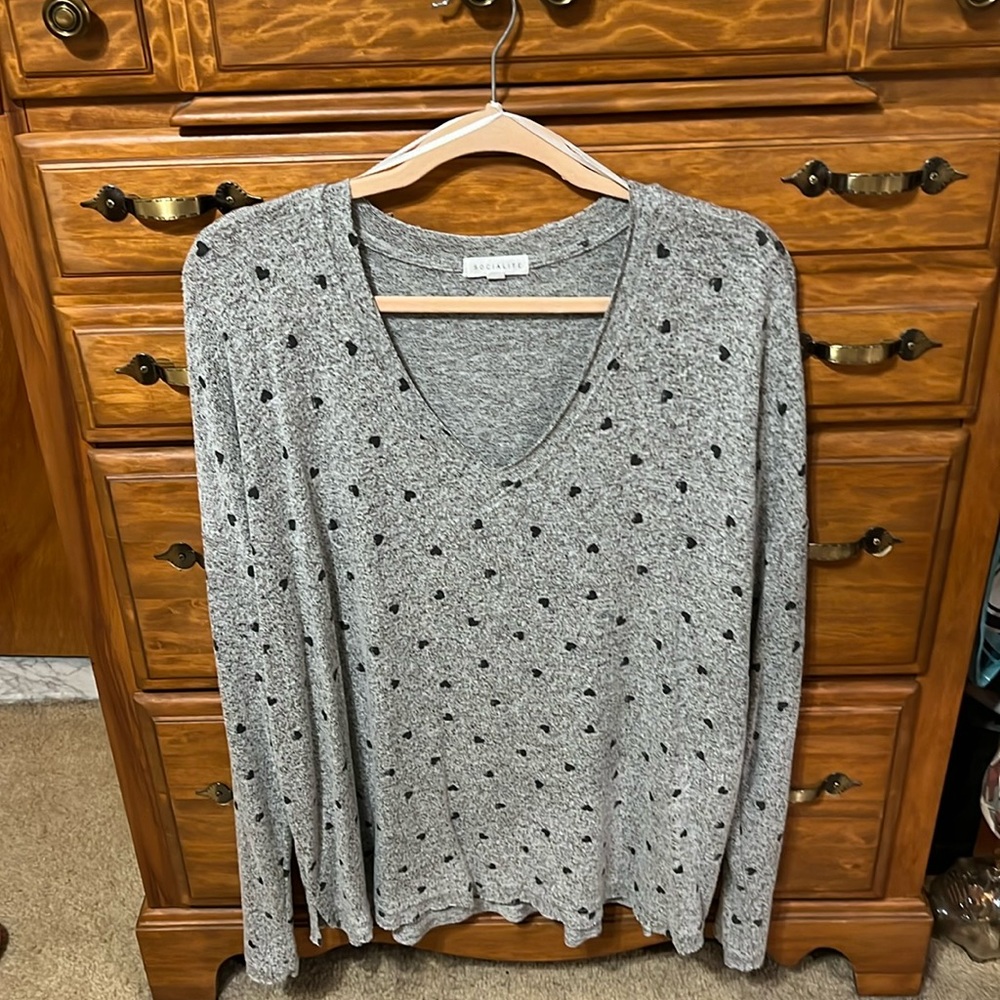 Heart V neck light sweater